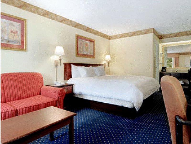 Baymont By Wyndham Tallahassee Kültér fotó